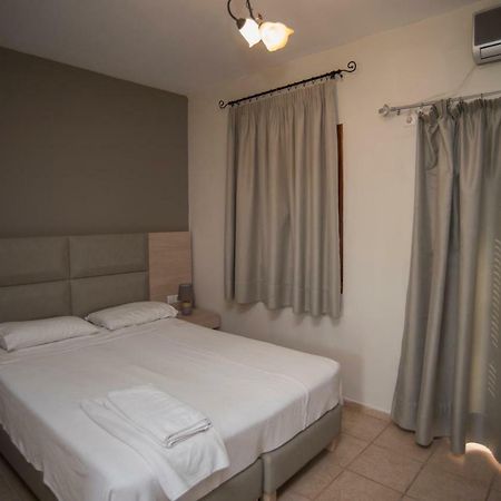 Hotel T'Aloni Chortáta Esterno foto