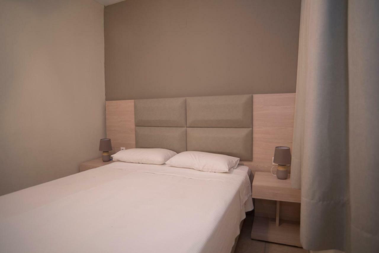 Hotel T'Aloni Chortáta Esterno foto